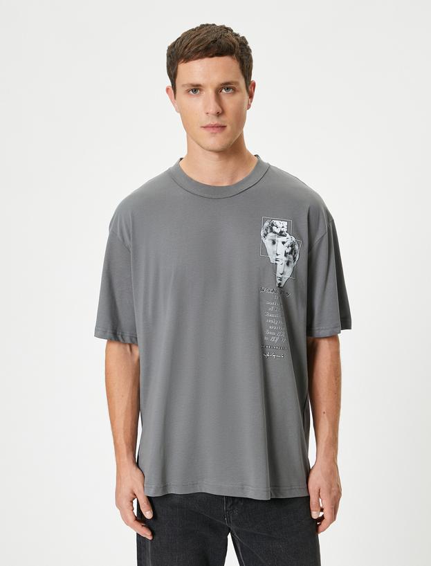   Tricou imprimat pe spate