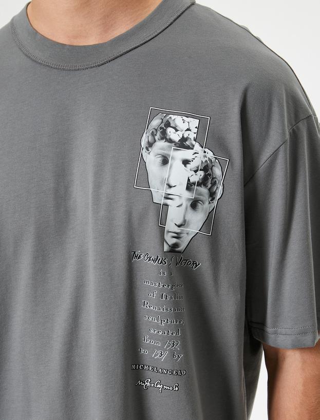   Tricou imprimat pe spate
